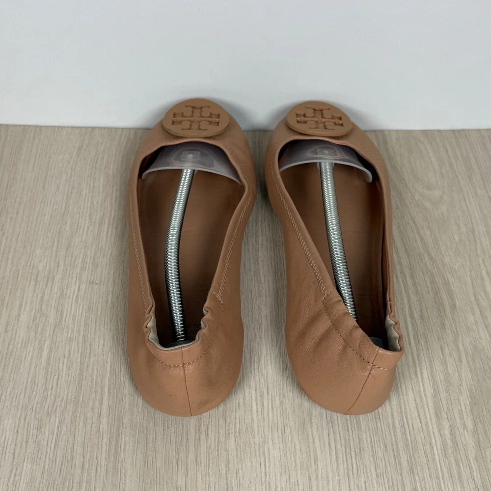 Ballet Flats Tory Burch Womens 9M Tan Minnie Travel Leather Medallion Scrunch